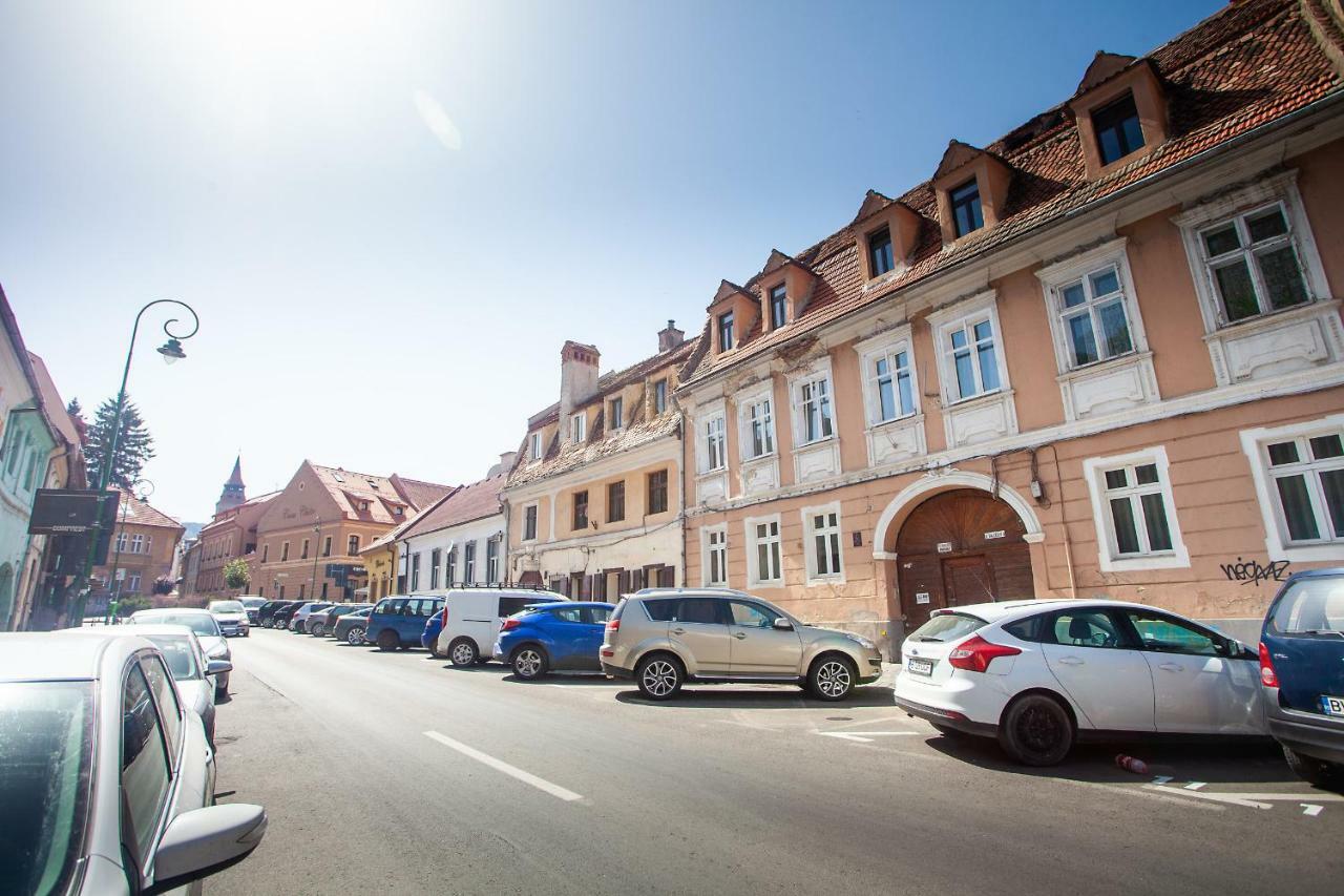 Kostas Apartments Brasov Bagian luar foto